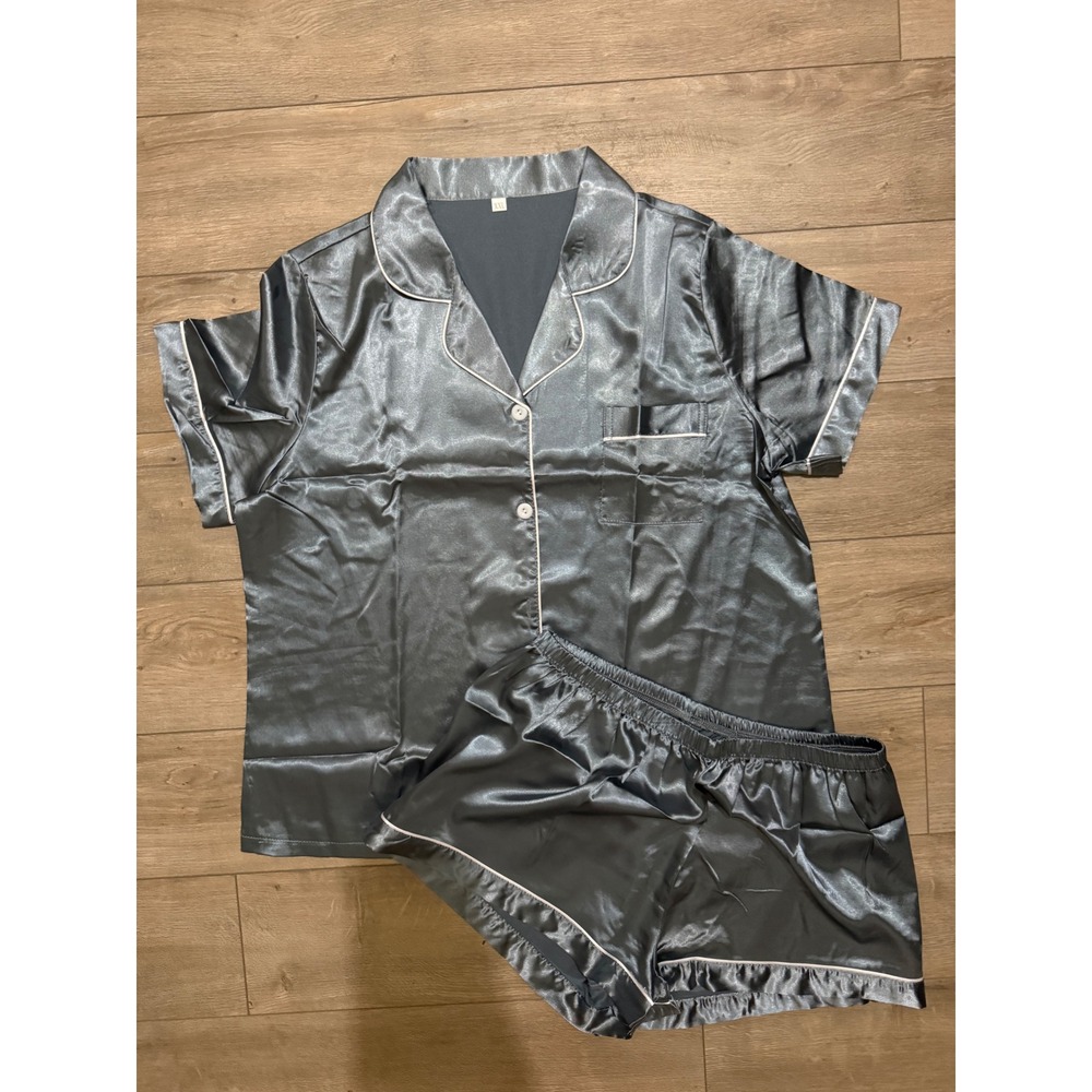 NIB- Women Satin Pajama Set Short Sleeve Button Down Shirt and Shorts XXL Gray